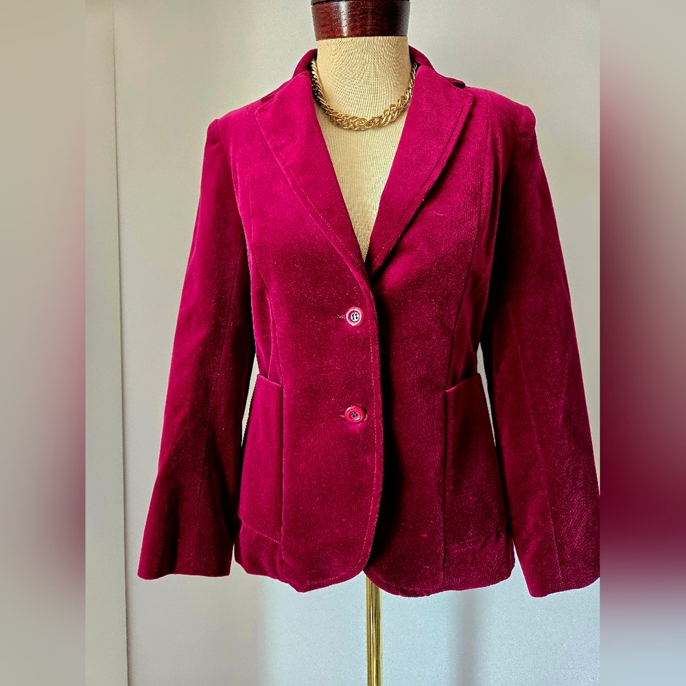 MARJORIE HAMILTON  Vintage Velvet Burgundy Blazer. Size Med
